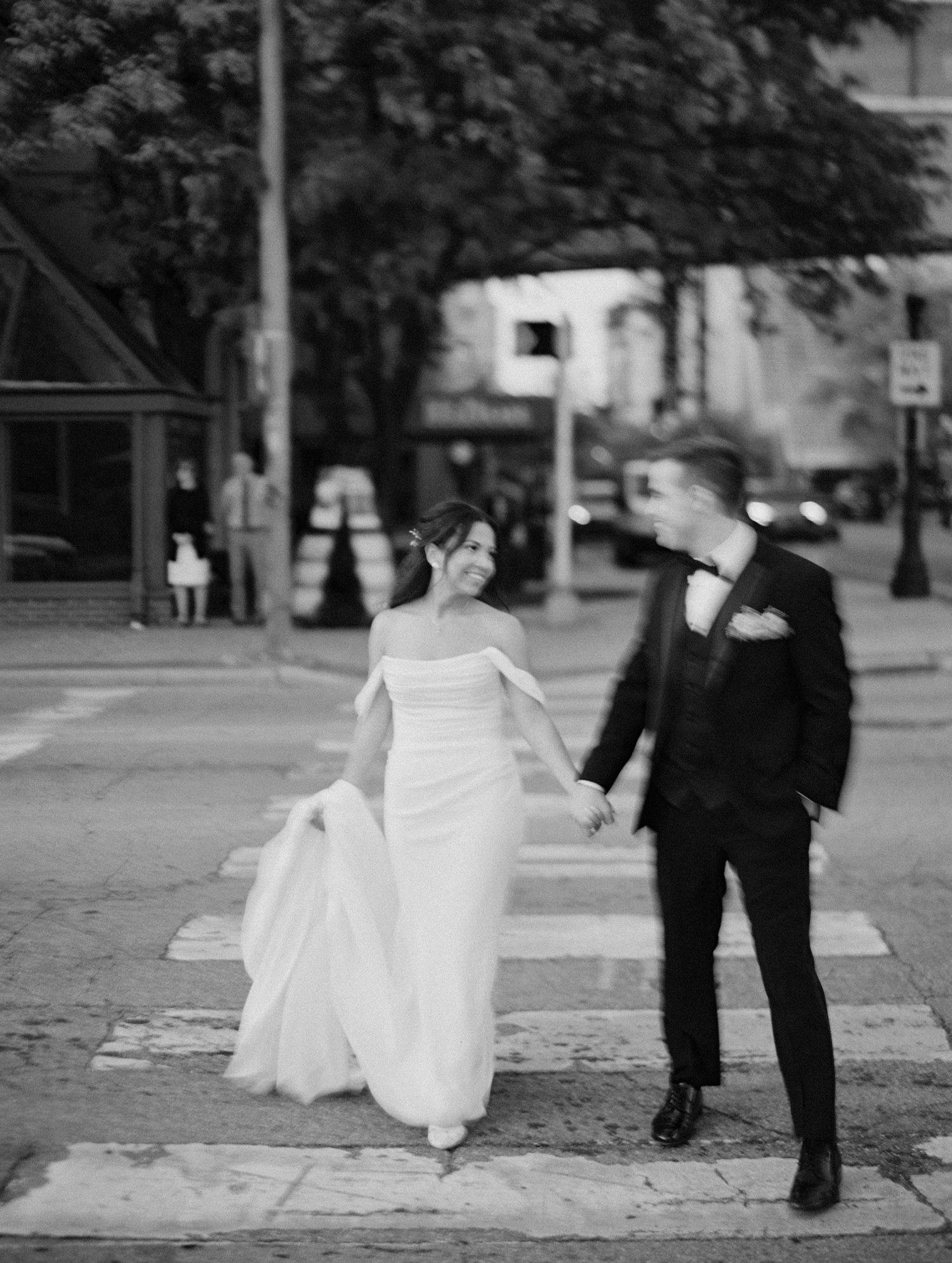 Fort Wayne Indiana Wedding at the Embassy by Allison Francois Photography