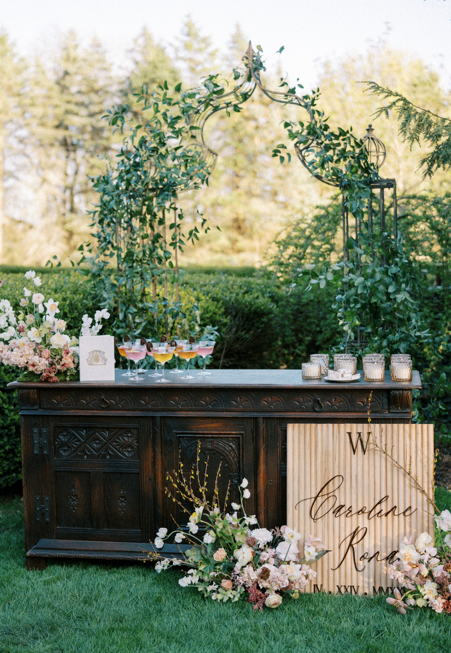 Romantic Greencrest Manor Wedding Editorial by Allison Francois Photography