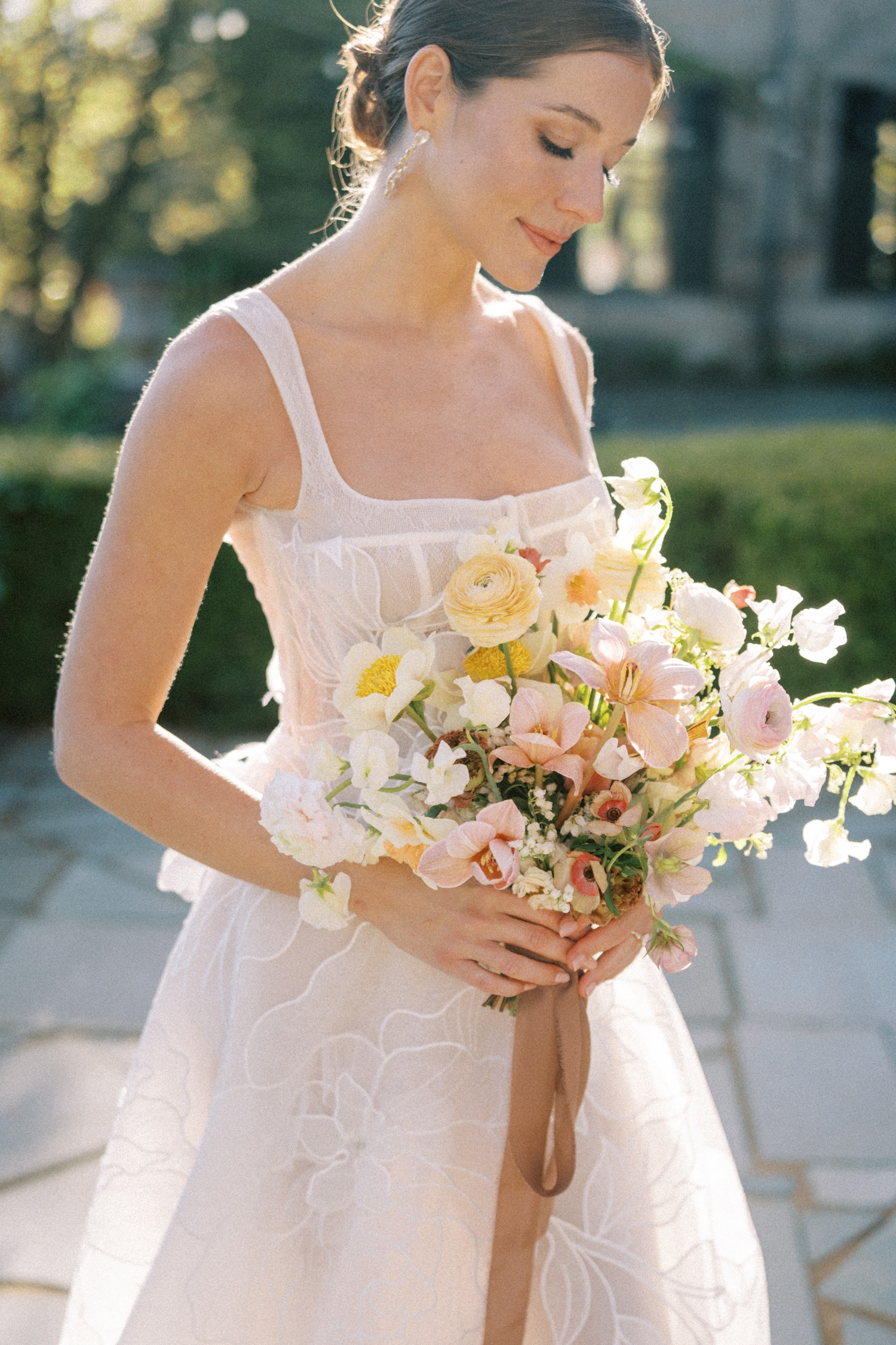 Romantic Greencrest Manor Wedding Editorial by Allison Francois Photography