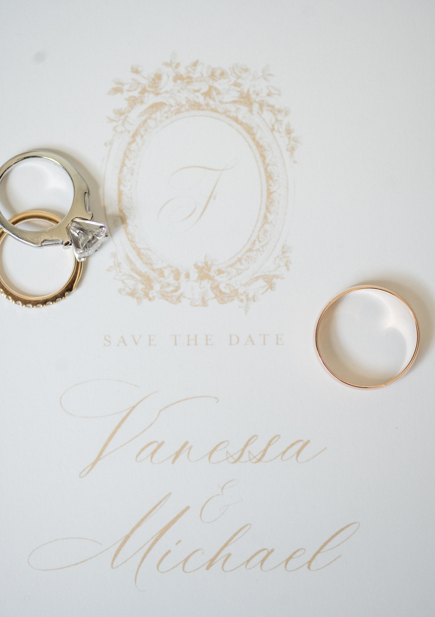 Black Tie Madison Club Wedding by Chicago Wedding Photographer Allison Francois