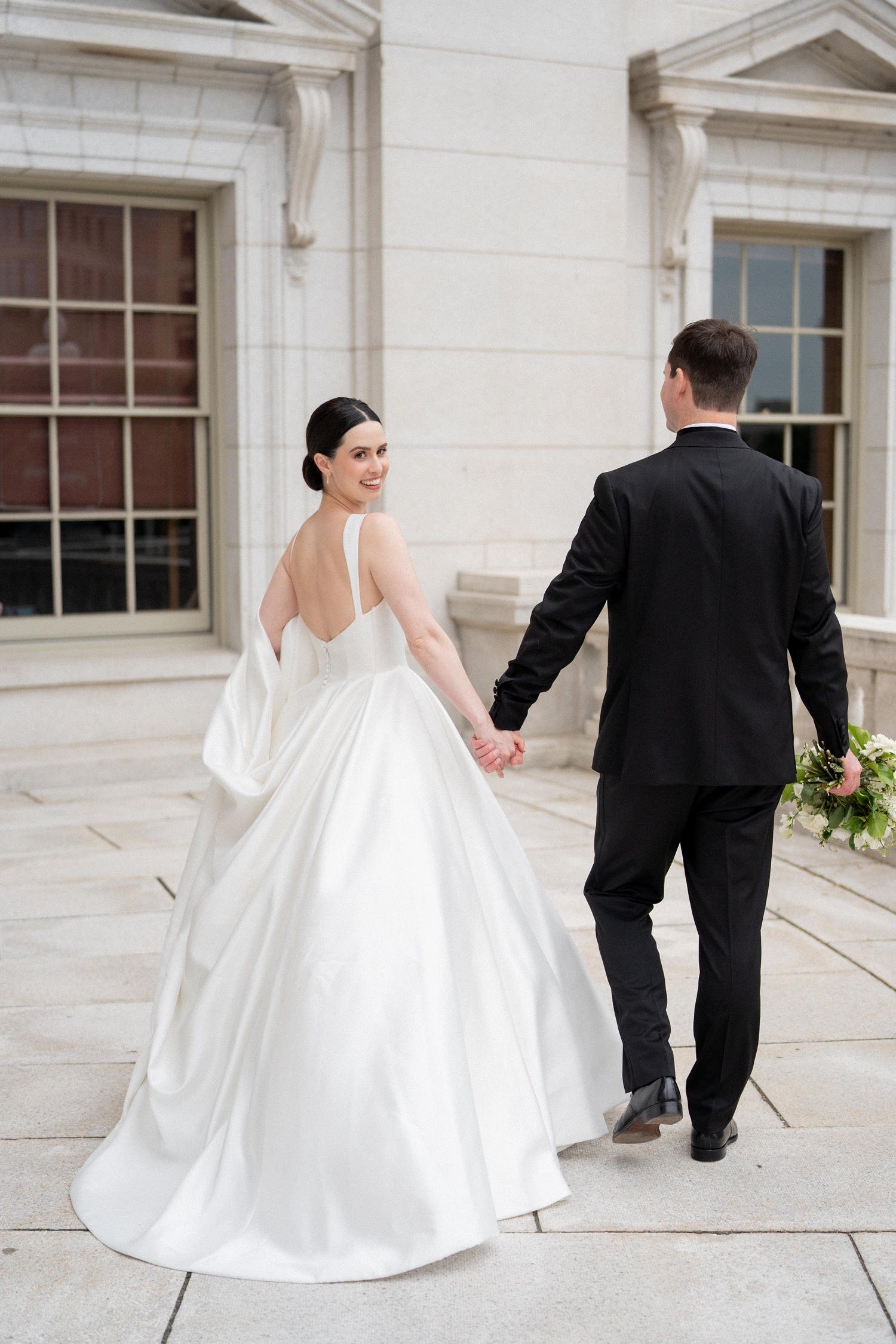 Black Tie Madison Club Wedding by Chicago Wedding Photographer Allison Francois