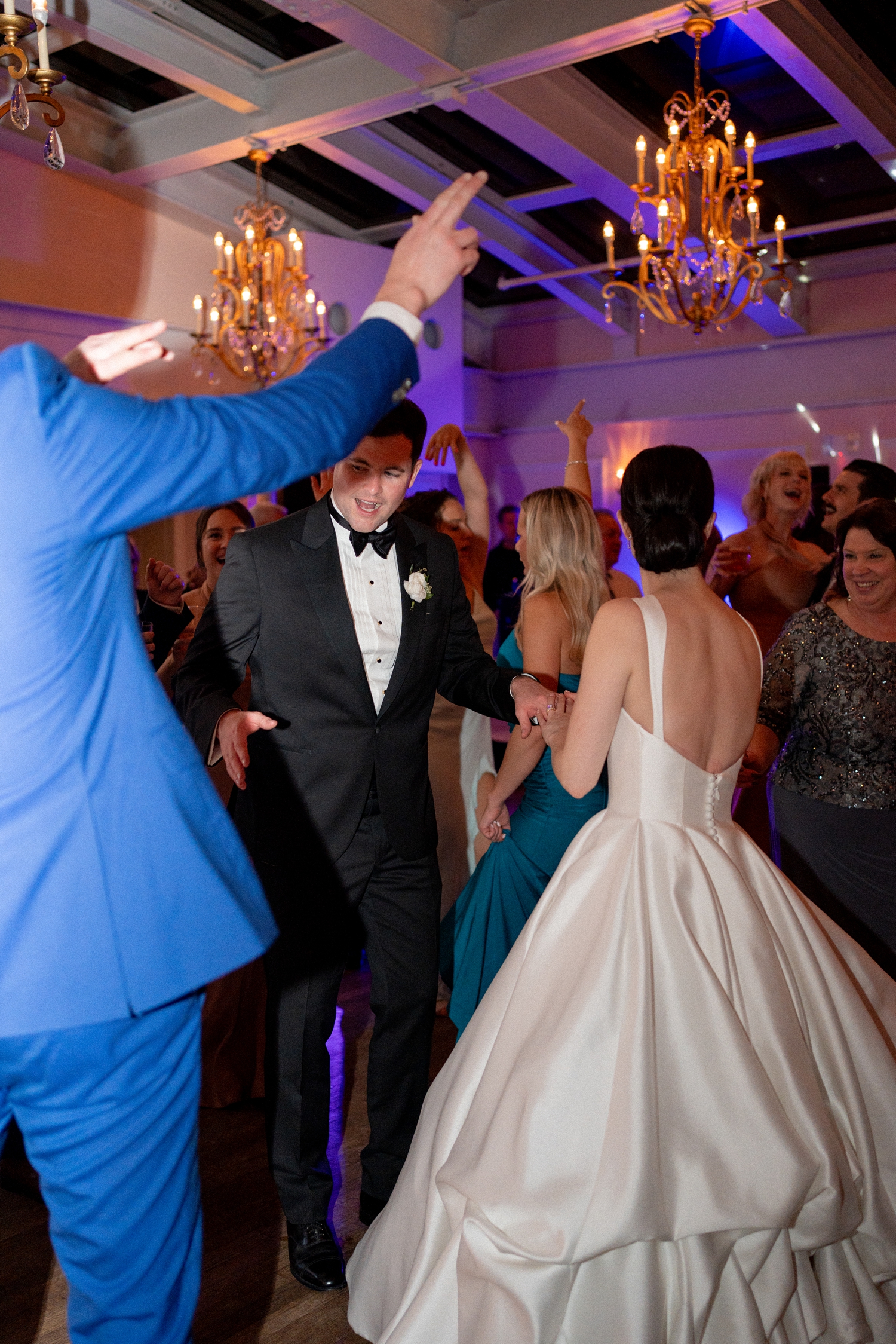 Black Tie Madison Club Wedding by Chicago Wedding Photographer Allison Francois