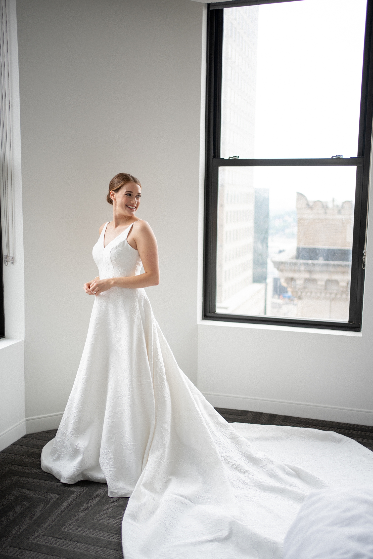 Cincinnati Club Wedding by Cincinnati Wedding Photographer Allison Francois