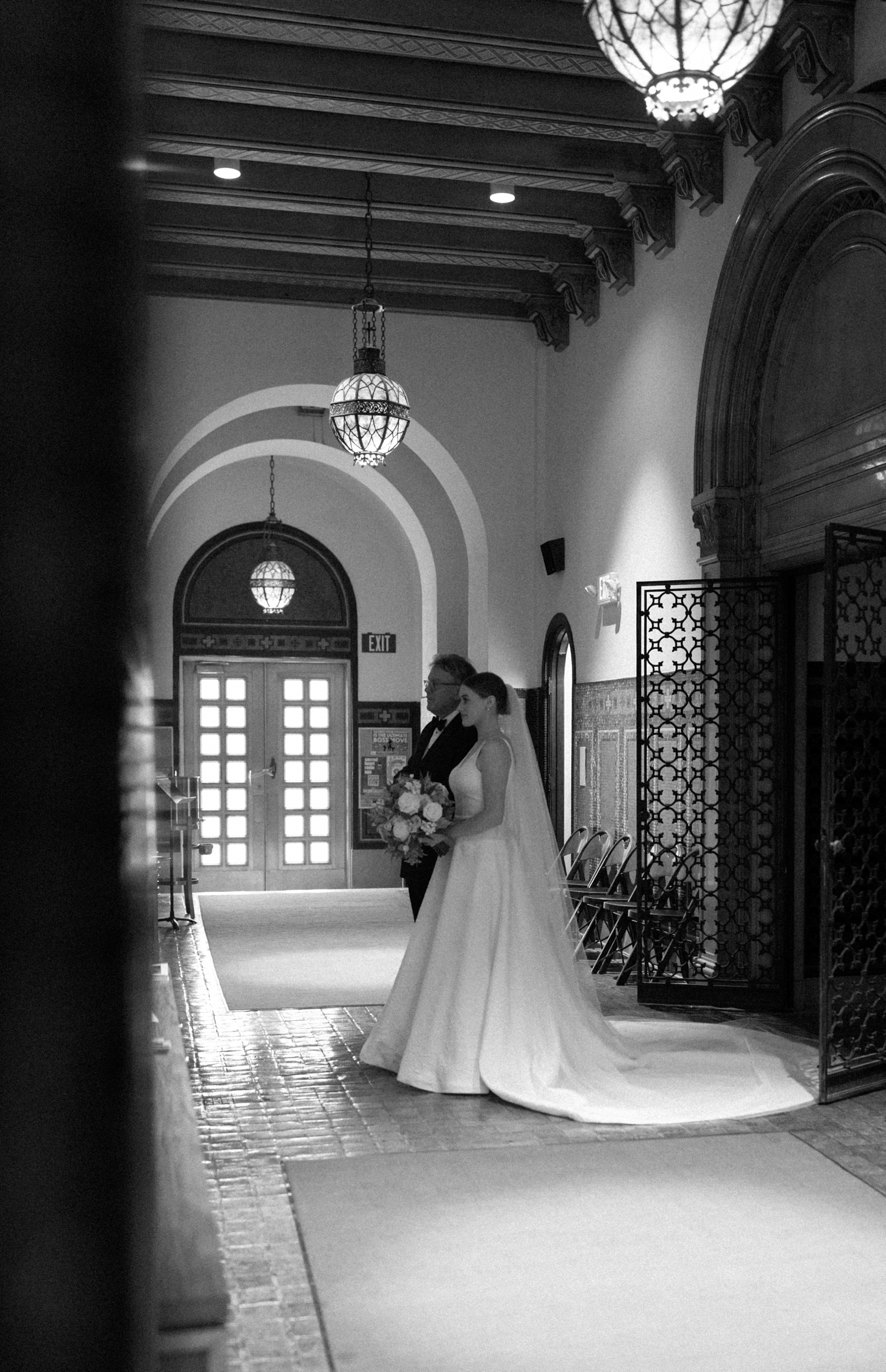 Cincinnati Club Wedding by Cincinnati Wedding Photographer Allison Francois