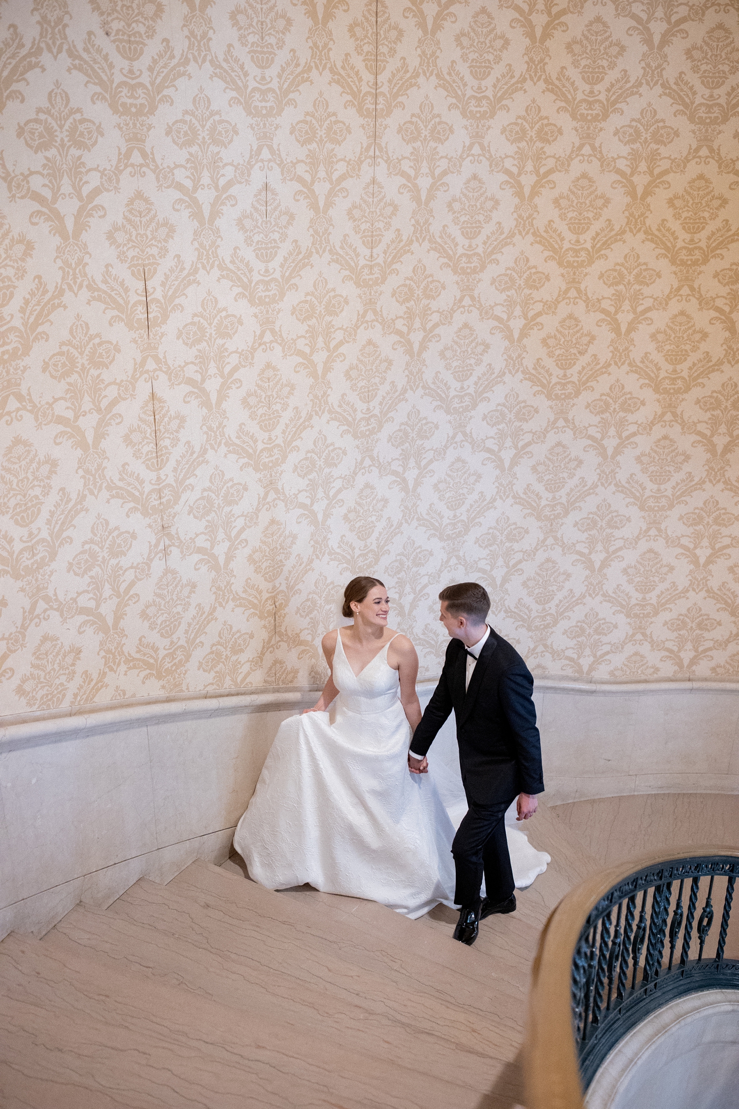 Cincinnati Club Wedding by Cincinnati Wedding Photographer Allison Francois