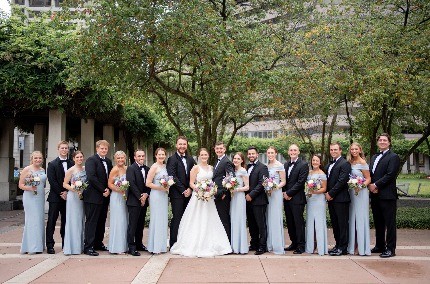 Cincinnati Club Wedding by Cincinnati Wedding Photographer Allison Francois