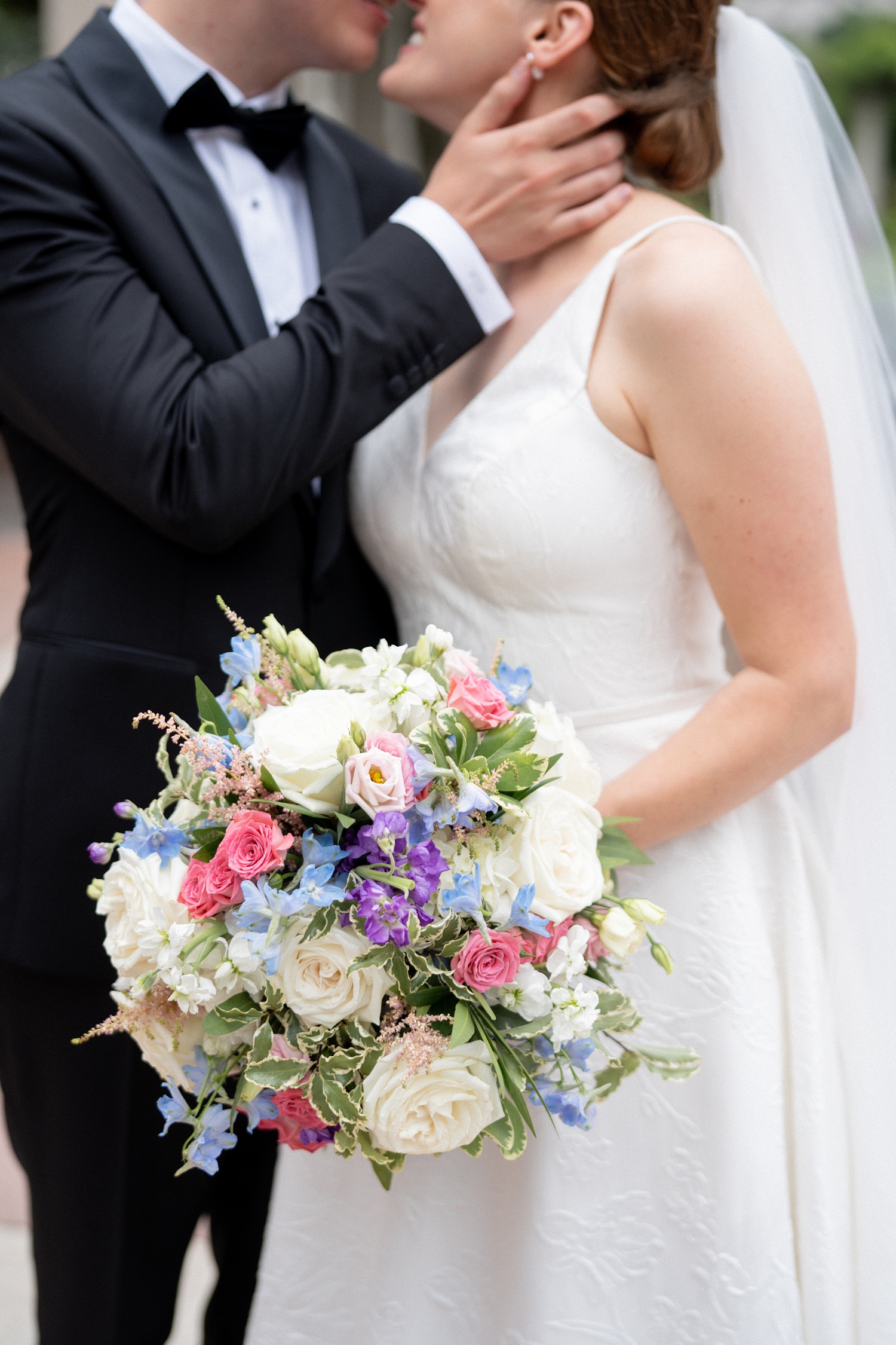 Cincinnati Club Wedding by Cincinnati Wedding Photographer Allison Francois