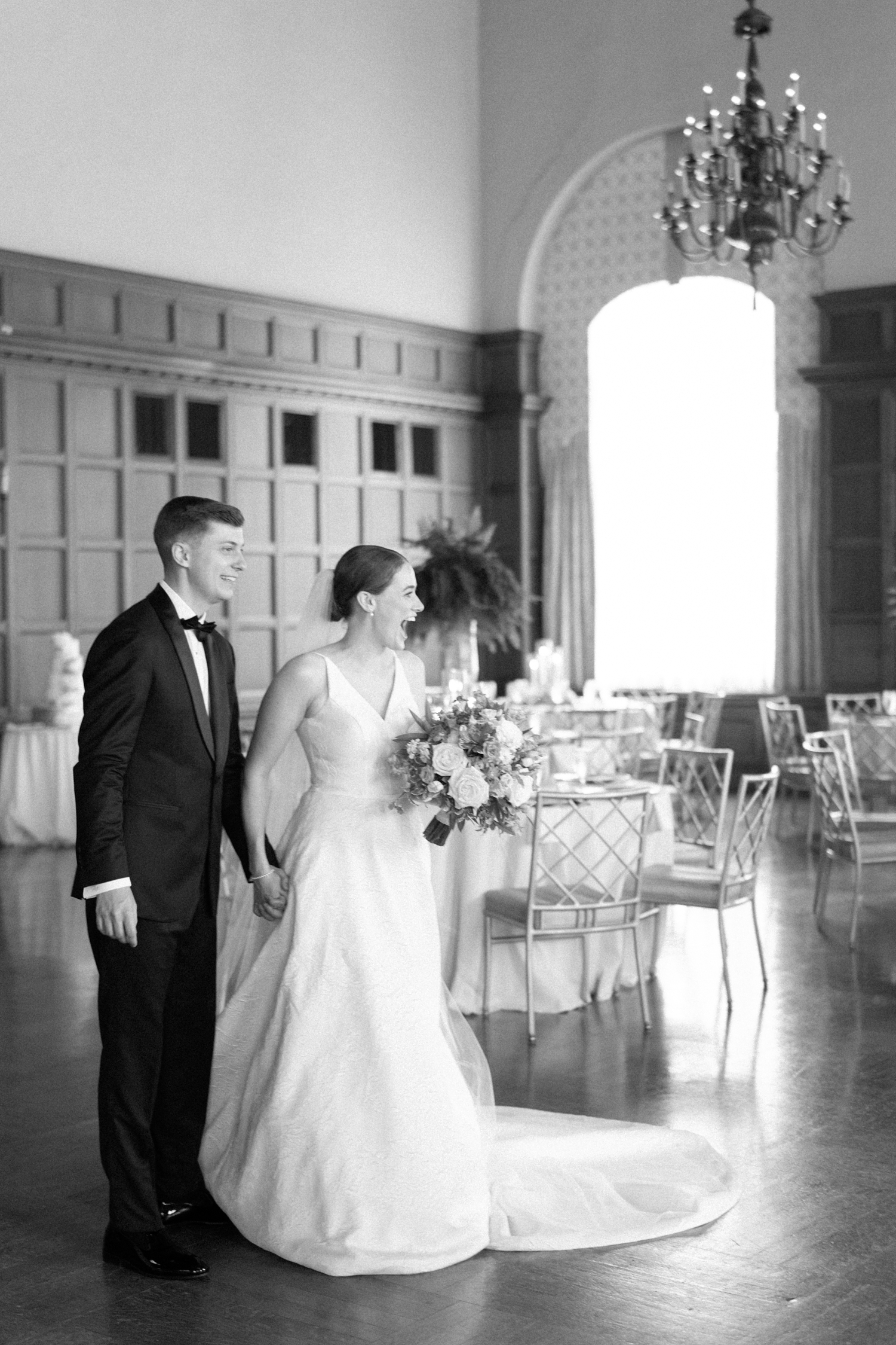 Cincinnati Club Wedding by Cincinnati Wedding Photographer Allison Francois