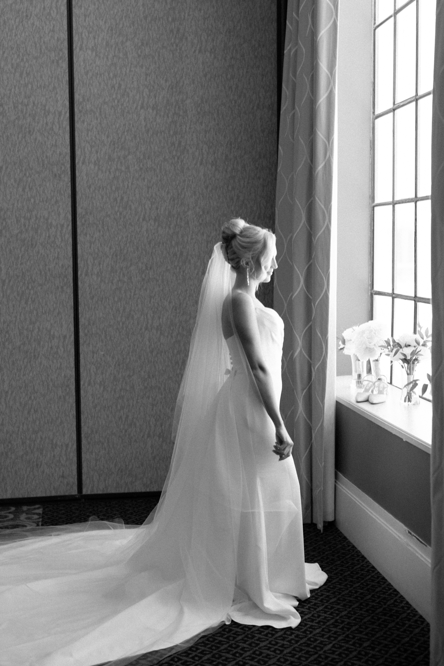 Crowne Plaza Union Station Wedding by Allison Francois Photography