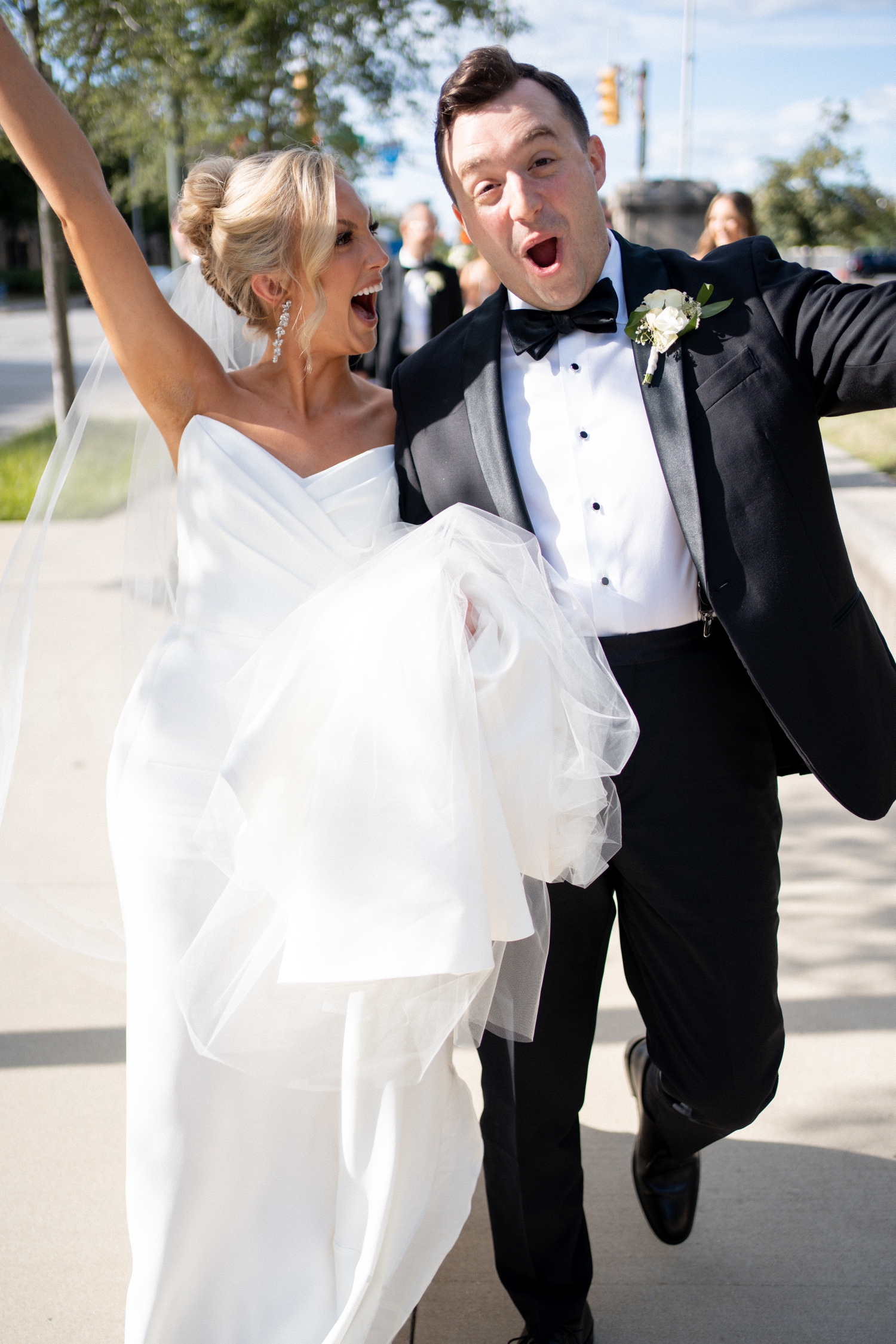 Crowne Plaza Union Station Wedding by Allison Francois Photography