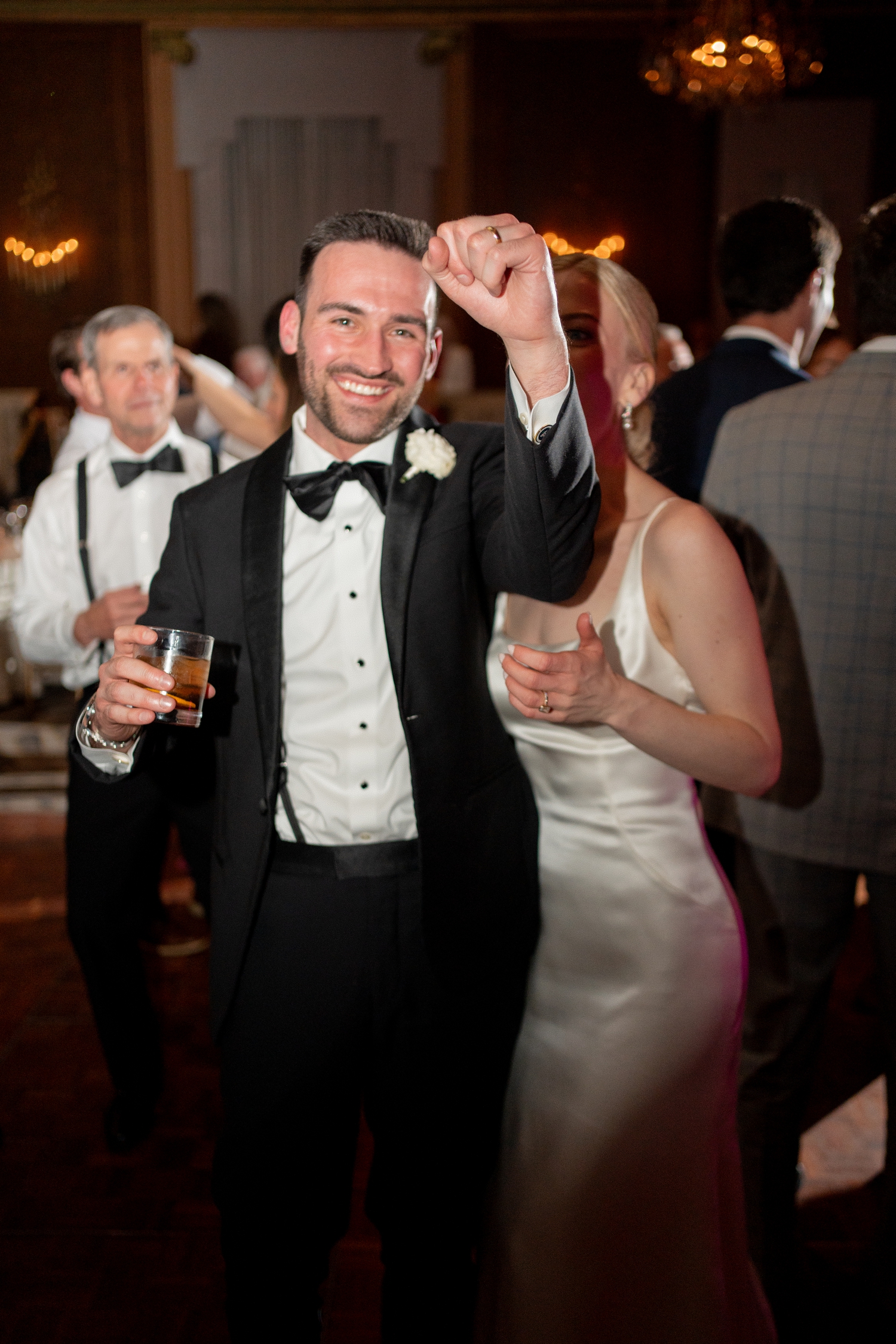 groom cheering at intercontinental hotel wedding
