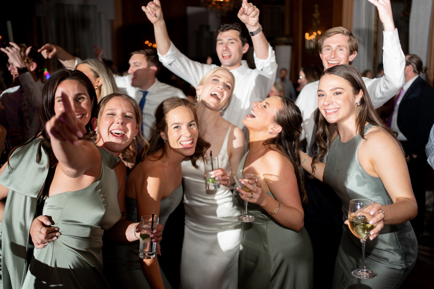Elegant Wedding by Chicago Wedding Photographer Allison Francois