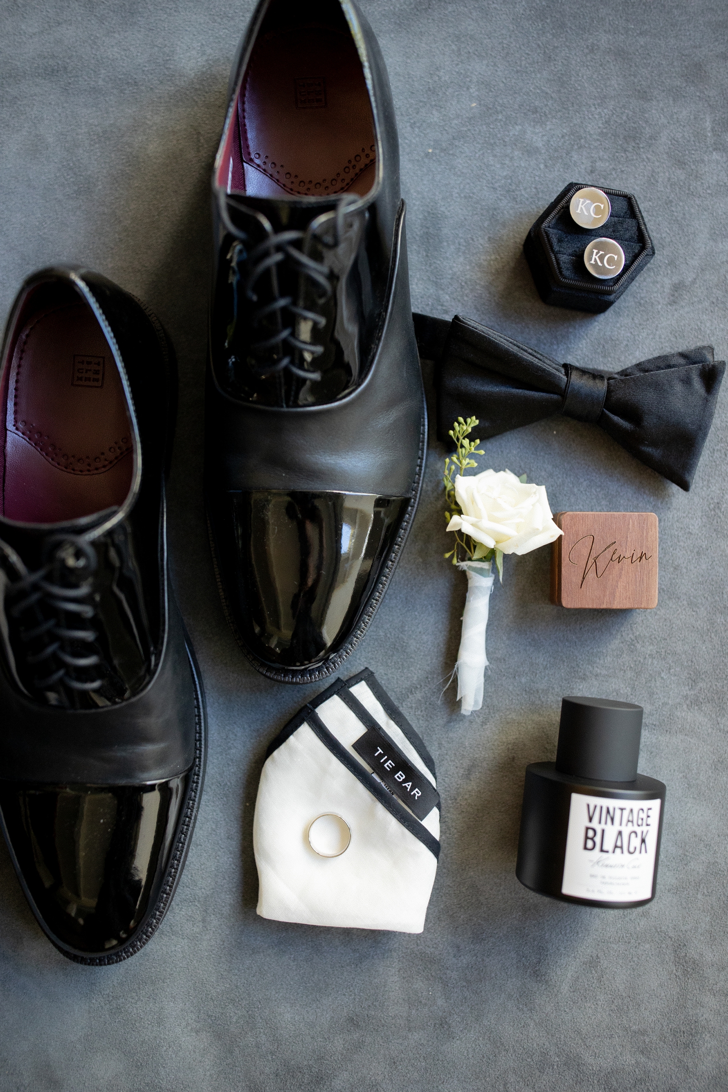 Lake Geneva Wedding by Chicago Wedding Photographer Allison Francois